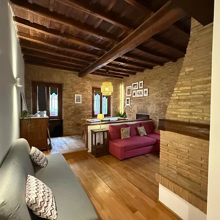 Apartman Lovelyapt Pantheon *