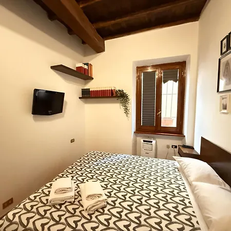 Lovelyapt Pantheon Appartement *