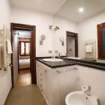 Lovelyapt Pantheon Apartman *